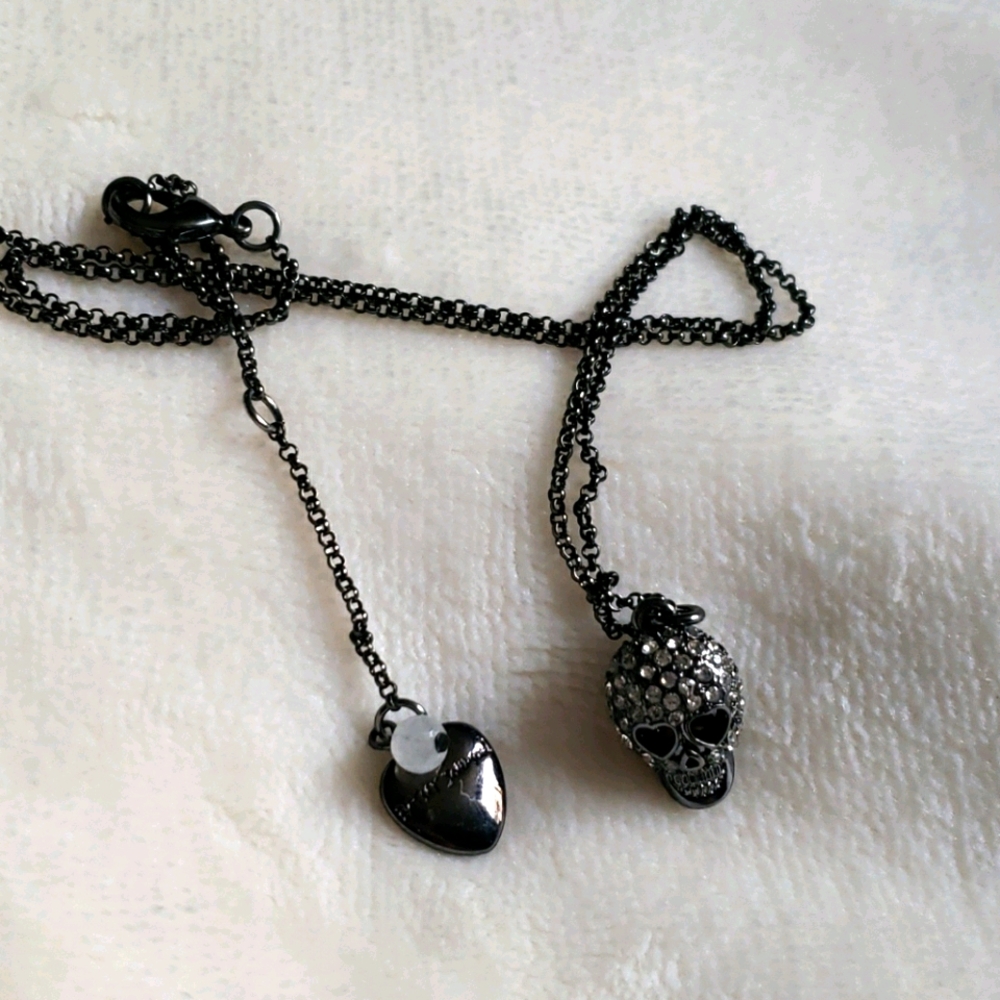 Betsy Johnson Skull necklace